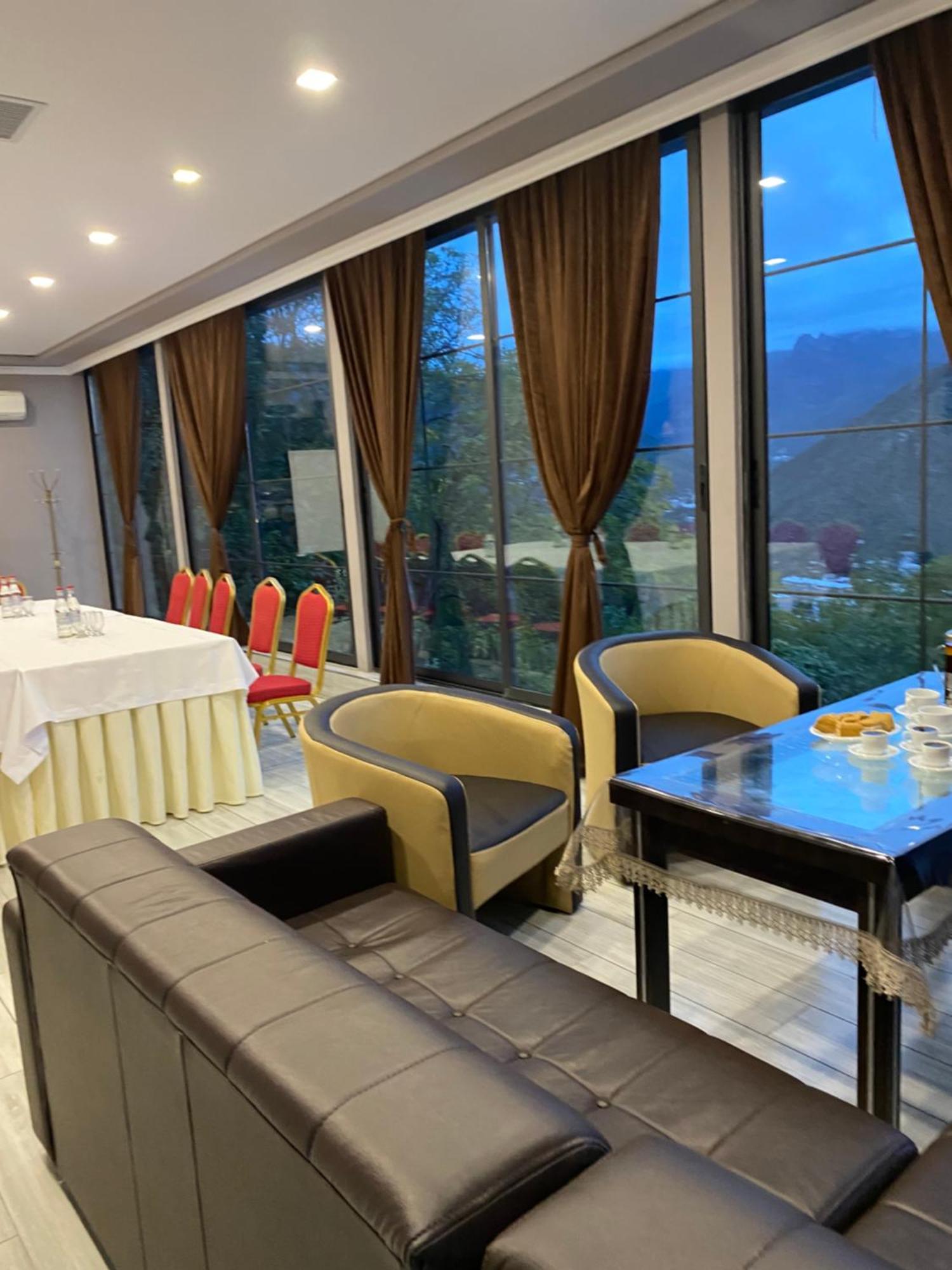 Grand Hotel Kapan, Armenia Exteriér fotografie