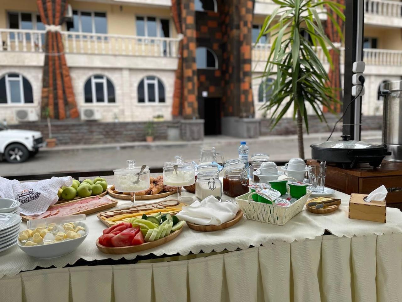 Grand Hotel Kapan, Armenia Exteriér fotografie